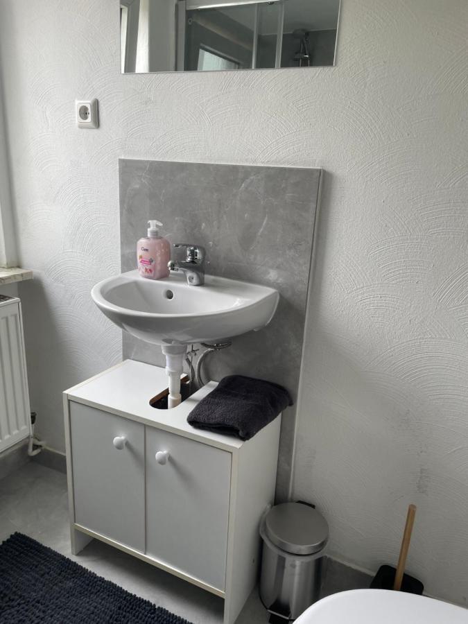 Ferienwohnung Monteurwohnung Kassel Zentral Ll Exteriör bild