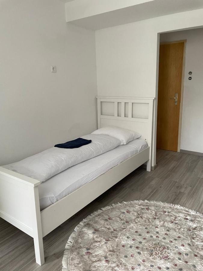 Ferienwohnung Monteurwohnung Kassel Zentral Ll Exteriör bild